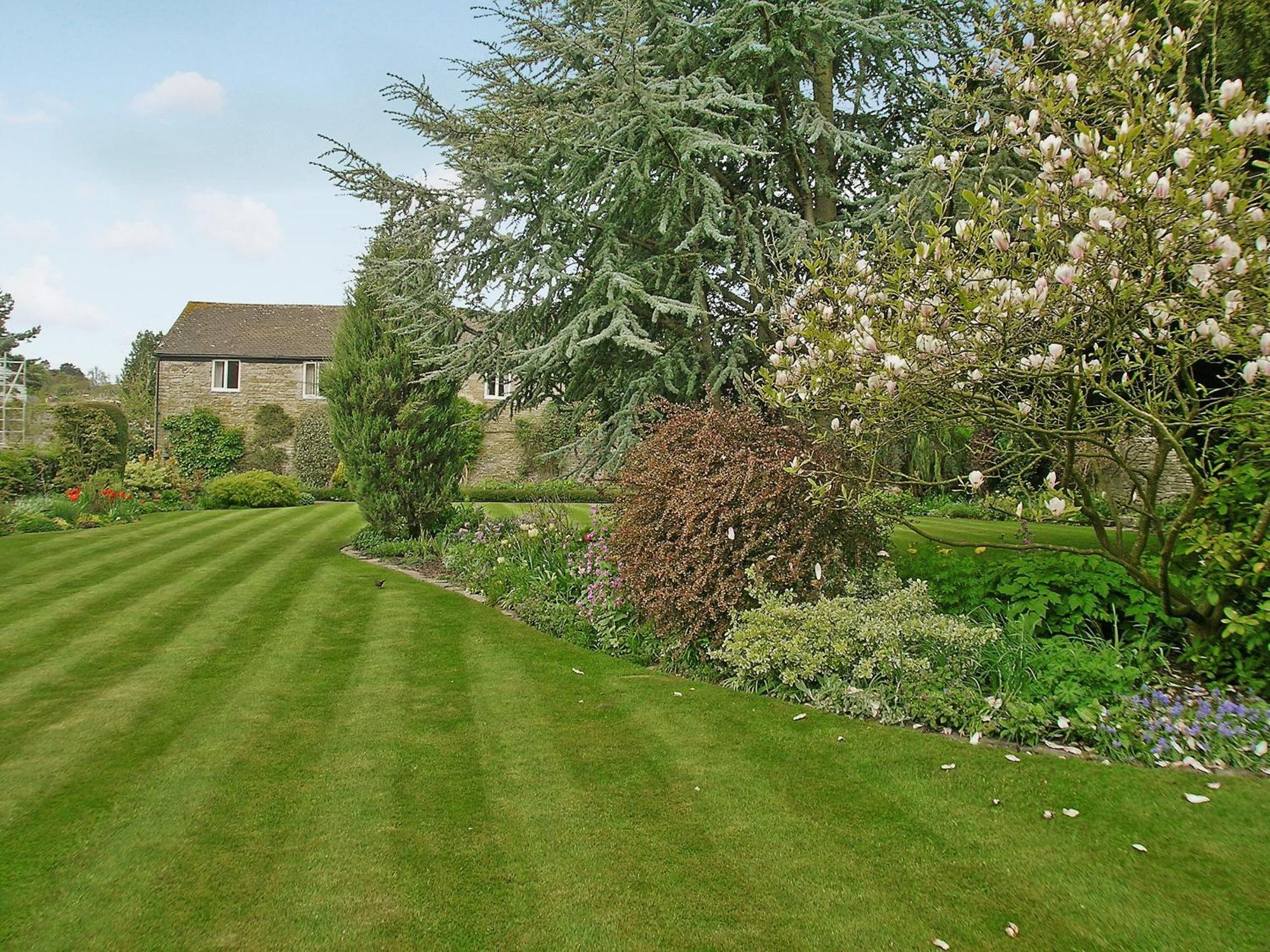 The Coach House Villa Kington  Exterior photo